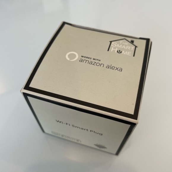 Wi-Fi Smart Plug | works with Amazon Alexa - Picture 2 of 8